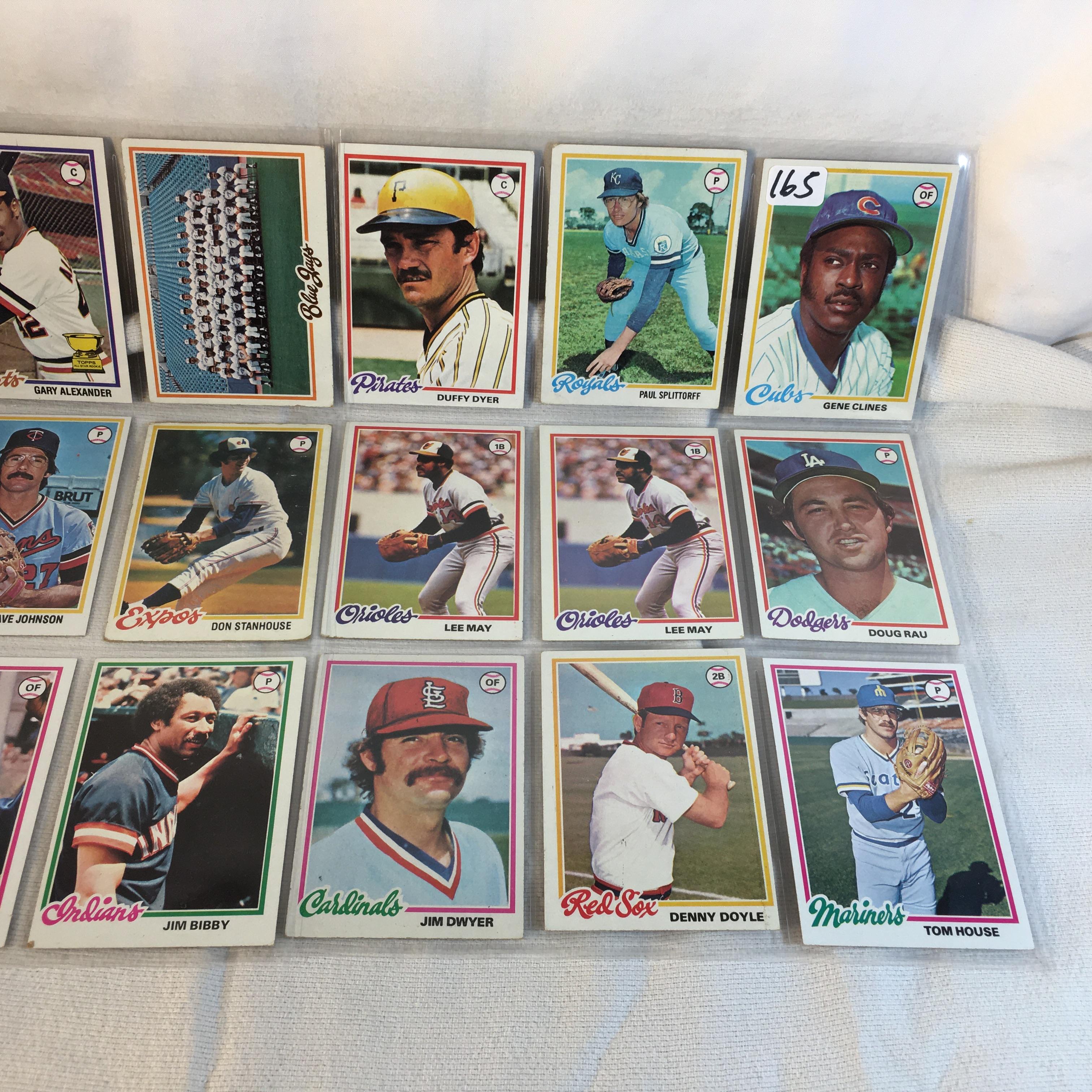 Lot of 18 Pcs Collector Vintage  MLB Baseball  Sport Trading Assorted Cards & Players - See Photos