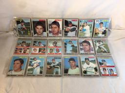 Lot of 18 Pcs Collector Vintage  MLB Baseball  Sport Trading Assorted Cards & Players - See Photos