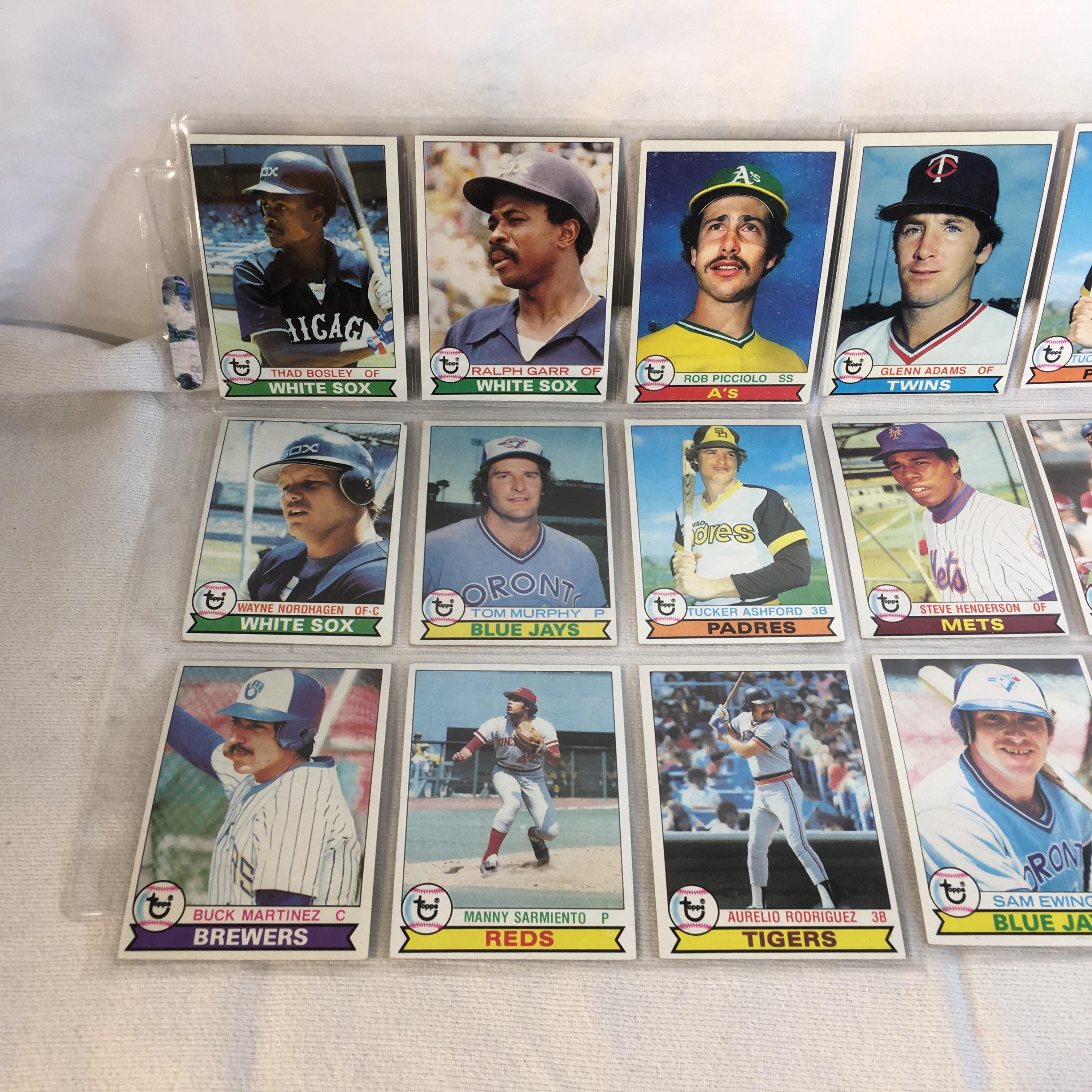 Lot of 18 Pcs Collector Vintage  MLB Baseball  Sport Trading Assorted Cards & Players - See Photos