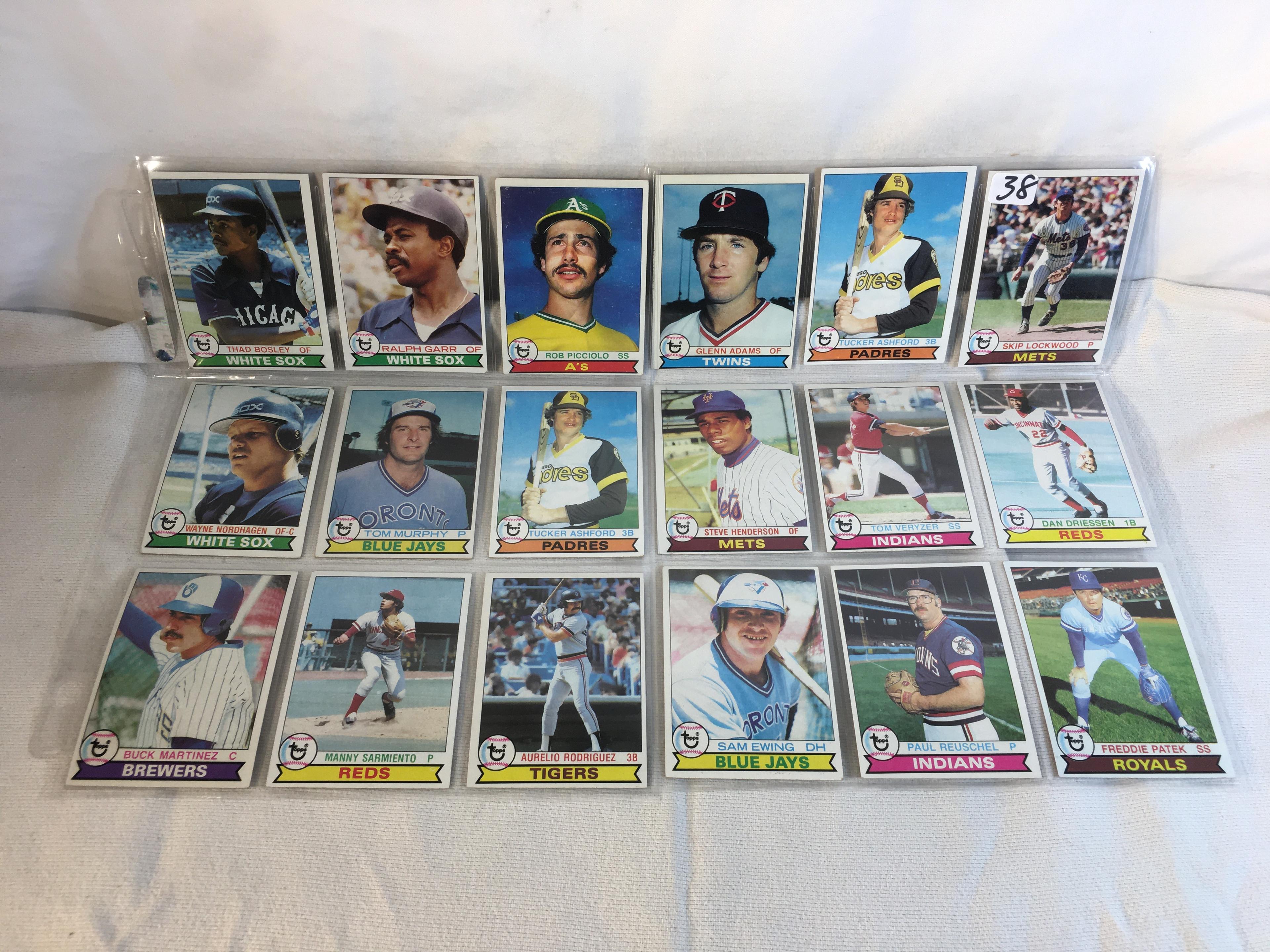 Lot of 18 Pcs Collector Vintage  MLB Baseball  Sport Trading Assorted Cards & Players - See Photos