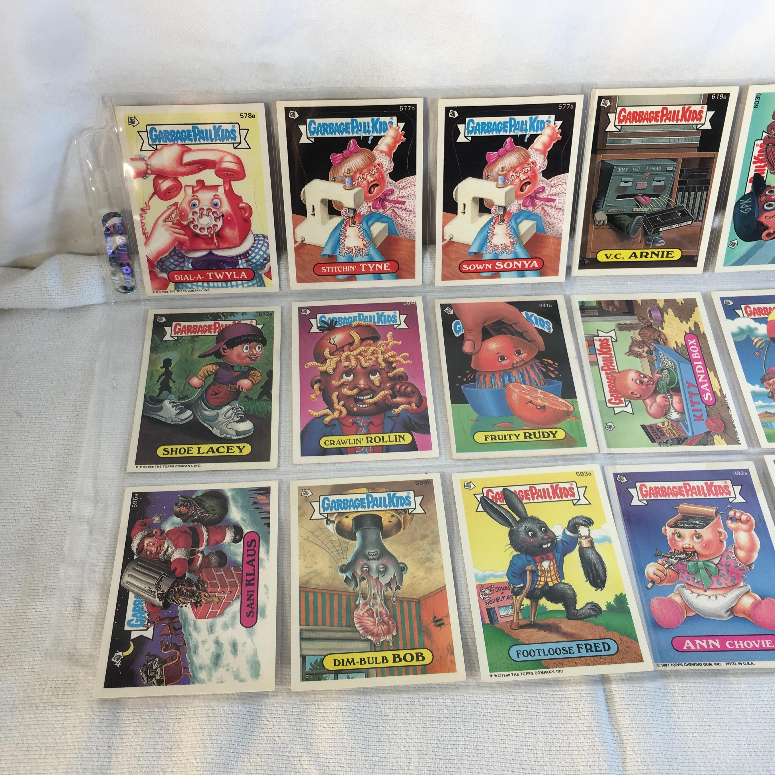 Lot of 18 Pcs Collector Vintage/Modern Cabbage Patch Kids Assorted Trading Game Cards - See Photos