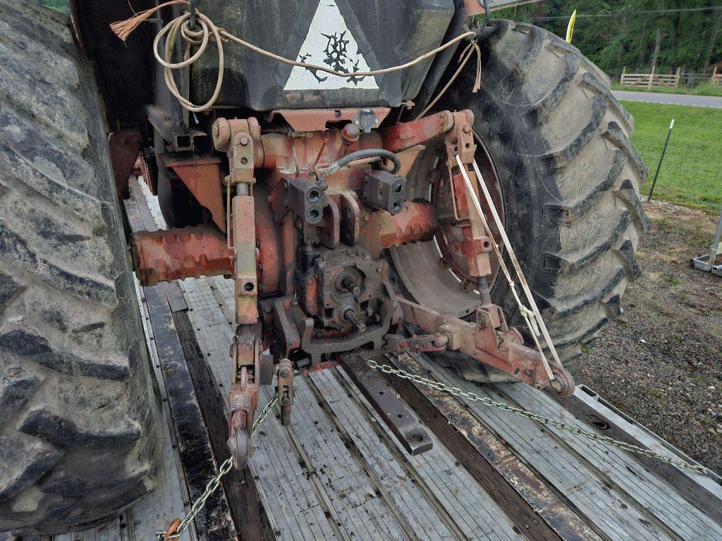 INTERNATIONAL 1086 CAB TRACTOR, RUNS/DRIVES, PTO WORKS-HAS BEEN REDONE-HAS NEW PTO PACK,