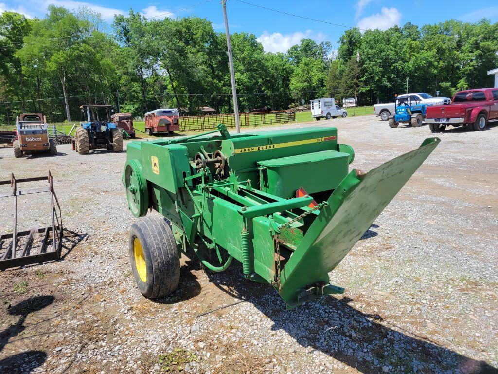 JOHN DEERE 336 SQUARE BALER, BROKEN KNOTTER