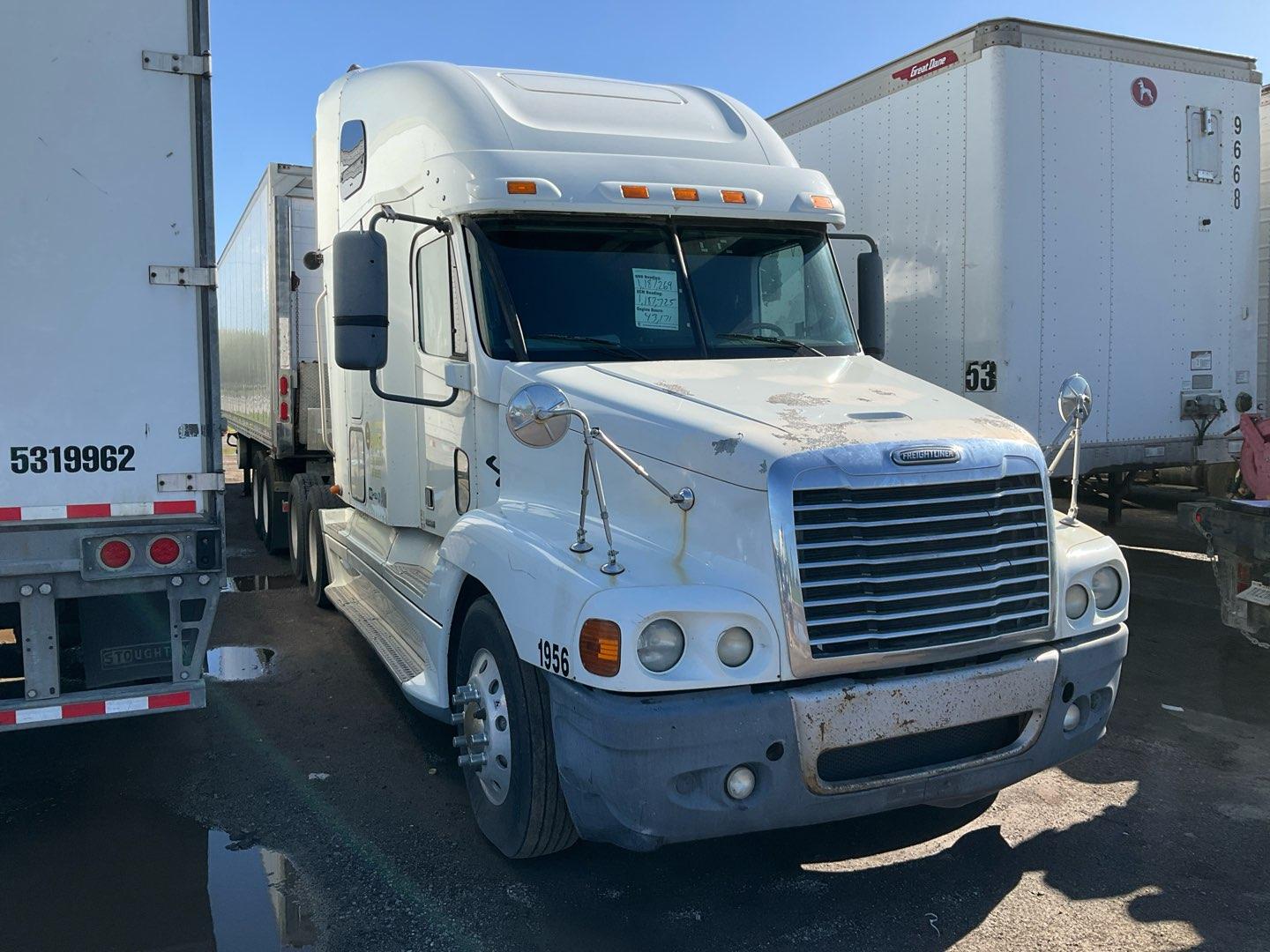 2010 FREIGHTLINER CENTURY Serial Number: 1FUJBBDR4ALAP2575