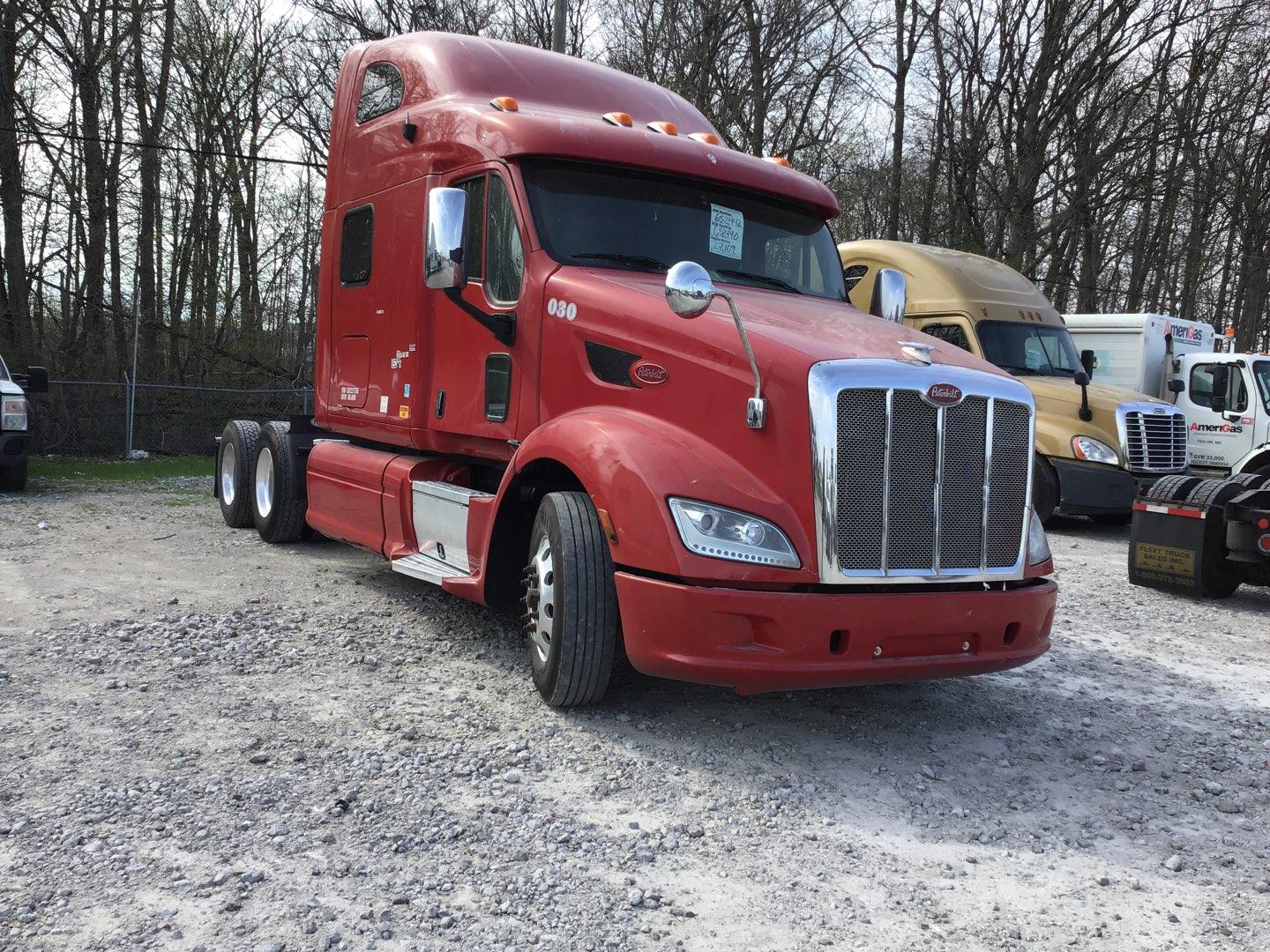 2014 PETERBILT 587 Serial Number: 1XP4D49X2ED221756