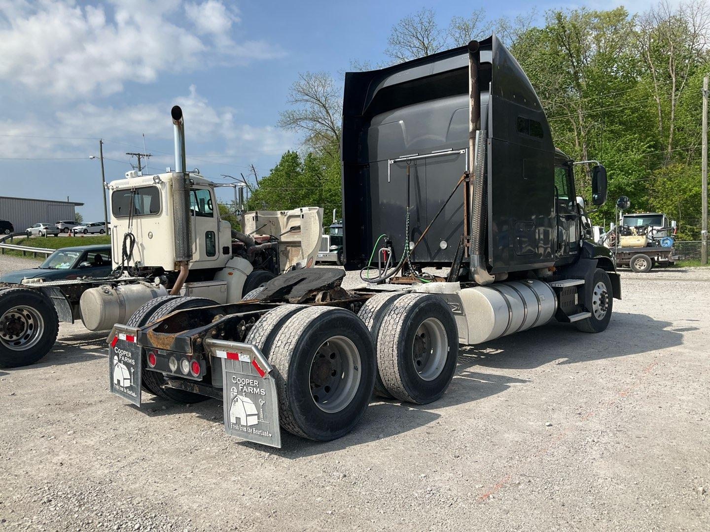 2009 MACK PINNACLE-SERIES Serial Number: 1M1AW07Y29N008860