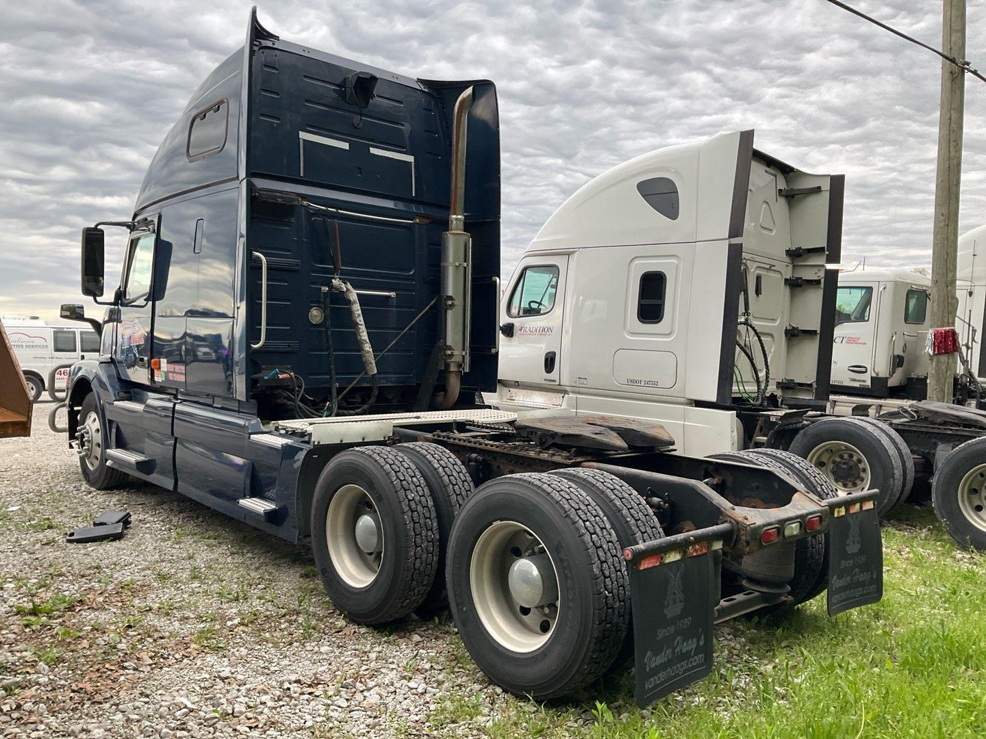 2007 VOLVO VNL 64T670 Serial Number: 4V4NC9TH97N428623