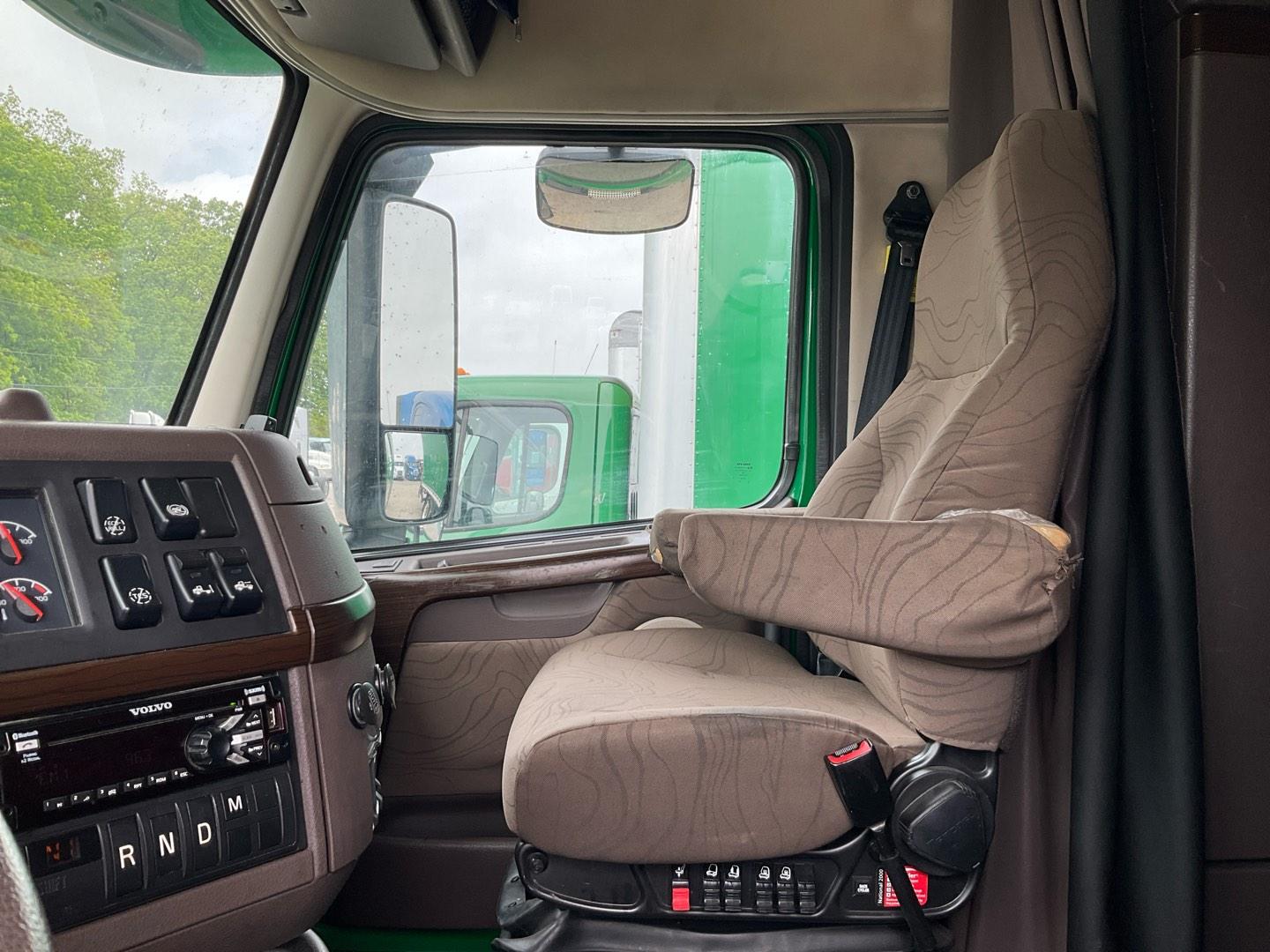 2018 VOLVO VNL64T780 Serial Number: 4V4NC9EH5JN895428