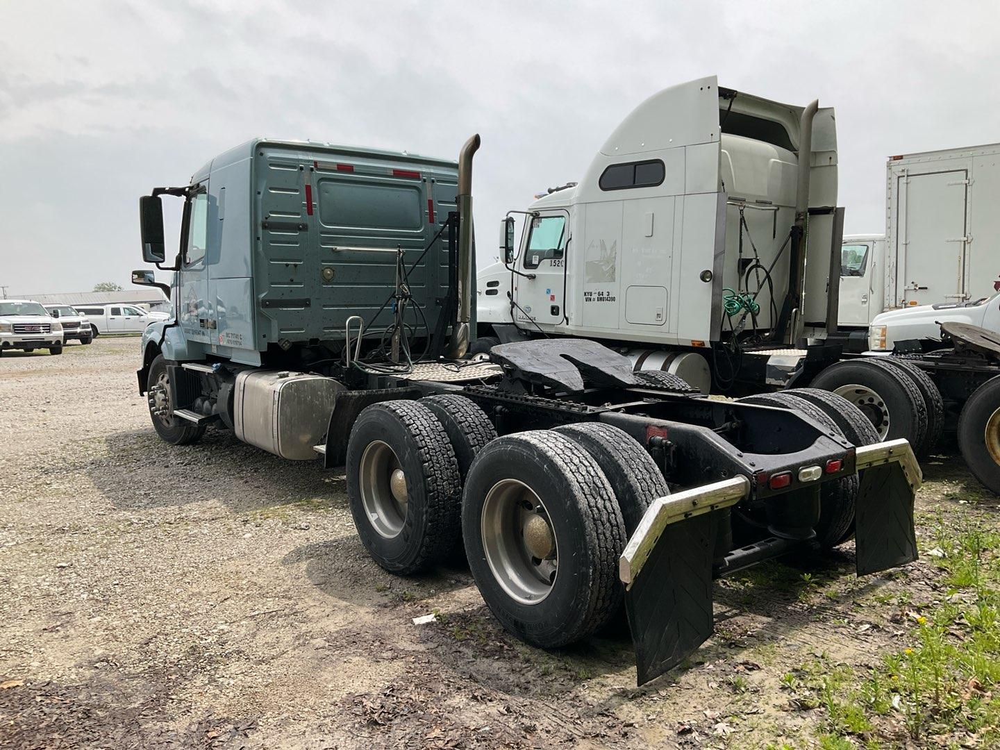 2012 VOLVO VNL64T430 Serial Number: 4V4NC9EH0CN552724