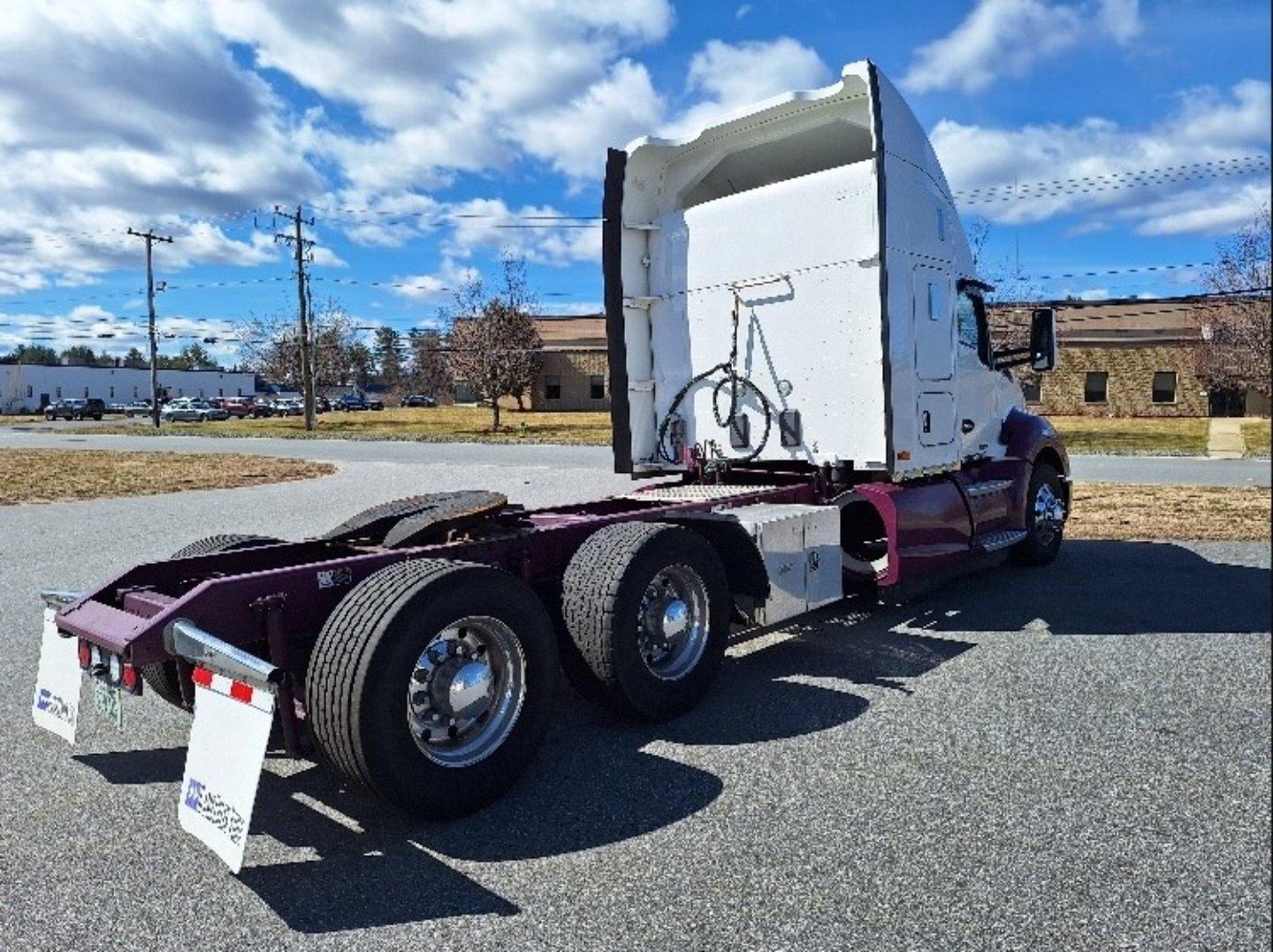 2018 KENWORTH T680 Serial Number: 1XKYD49X4JJ192795