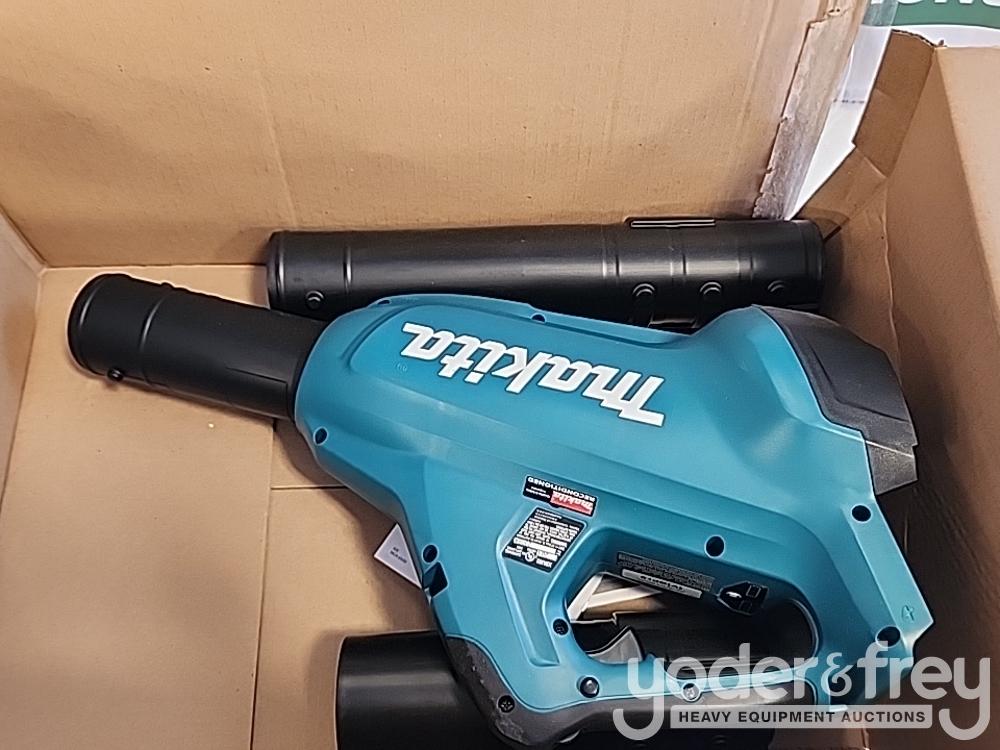 XT Makita  36 Volt LXT Lithium-Ion Brushless Cordless Blower, Tool Only-XBU02Z (1 Yr Factory Warrant