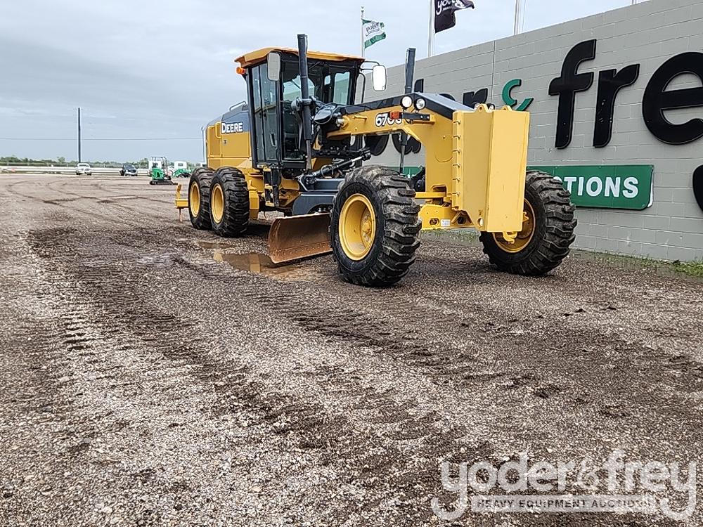 2014 John Deere 670G