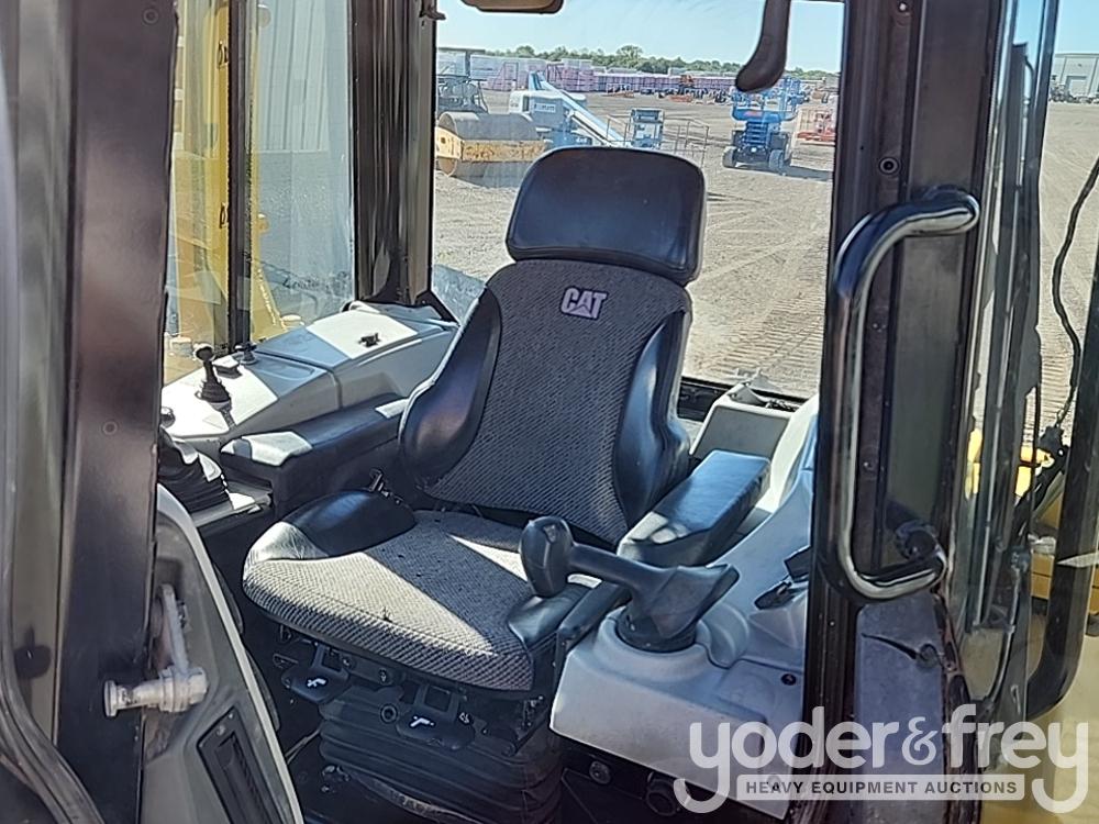 2018 CAT D6N LGP