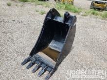 CAT 24" Bucket 45mm to suit Backhoe 420F