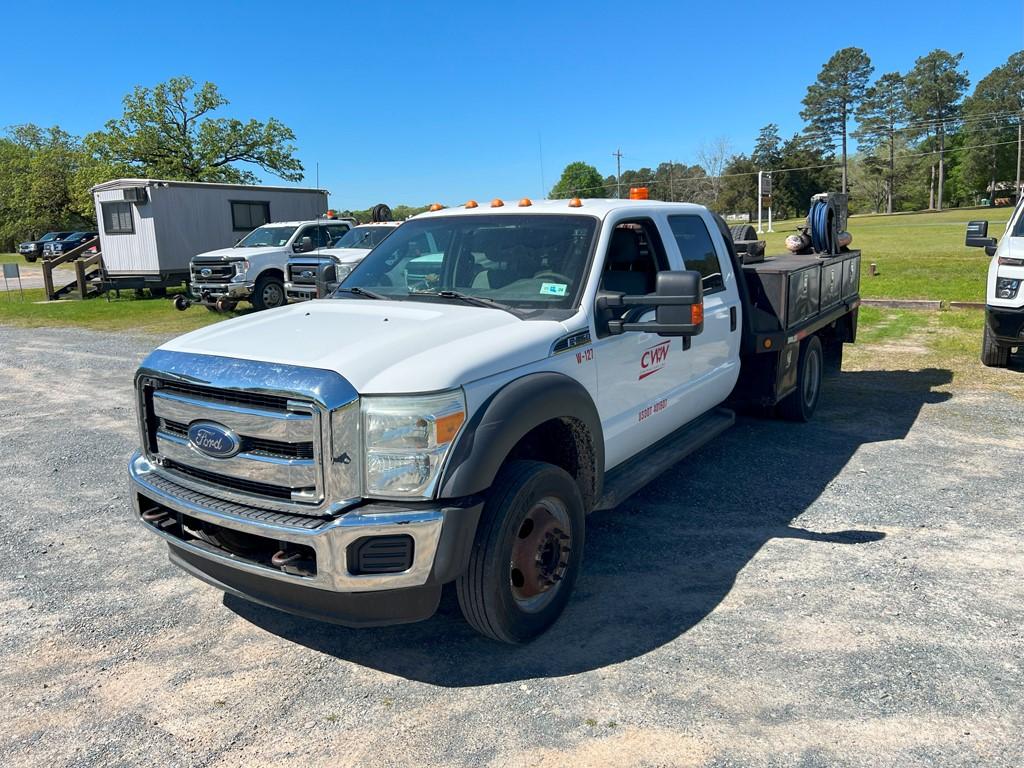 2013 FORD F550 XLT SUPER DUTY FLATBED TRUCK, 185,989 Miles,  CREW CAB, 608L