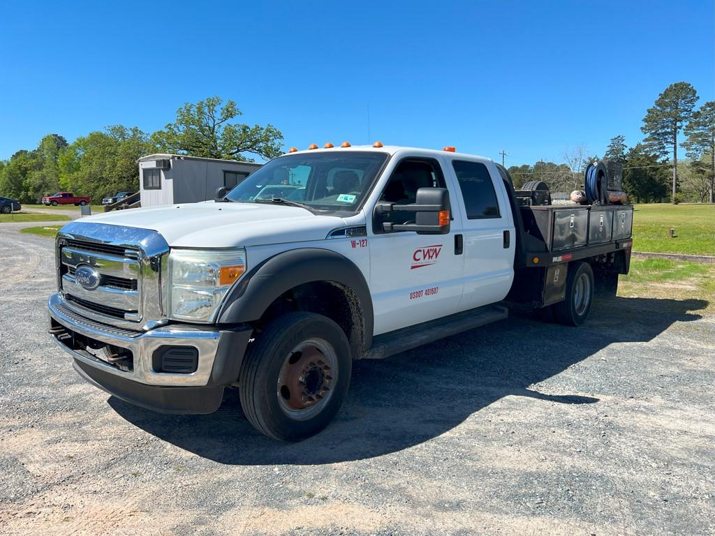 2013 FORD F550 XLT SUPER DUTY FLATBED TRUCK, 185,989 Miles,  CREW CAB, 608L