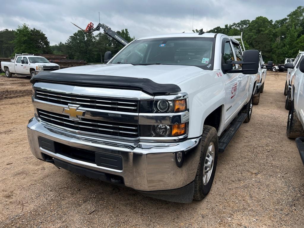 2016 CHEVROLET 2500 HD TRUCK, 281,515 Miles,  CREW CAB, 4WD, 6.0L GAS, S# 1