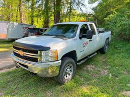 2013 CHEVROLET 2500 HD TRUCK, 327,530 Miles,  EXT/QUAD CAB, 4X4, GAS, AUTO,