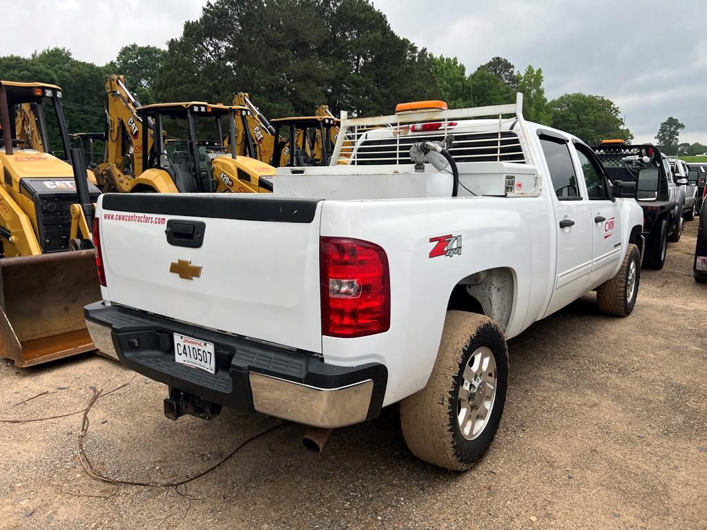 2014 CHEVROLET 2500 HD TRUCK, 378,013 Miles,  CREW CAB, 4X4, 6.0L GAS, S# 1