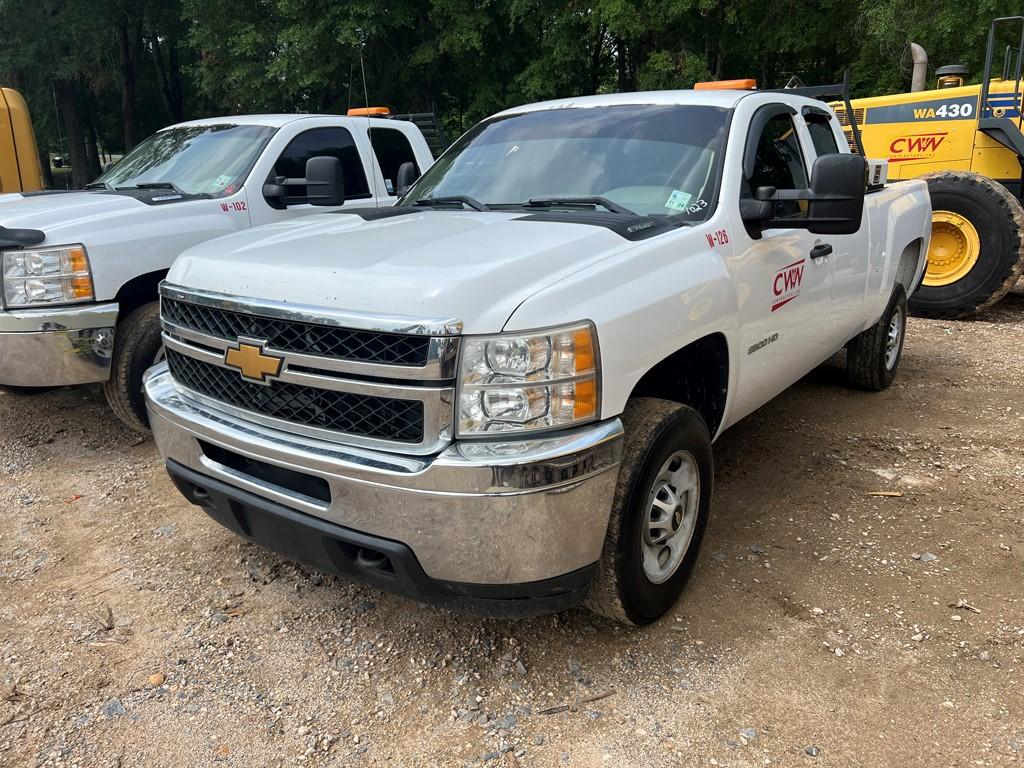 2013 CHEVROLET 2500 HD TRUCK, Approx 280,000 Miles,  , EXT CAB, 2WD, 6.0L G