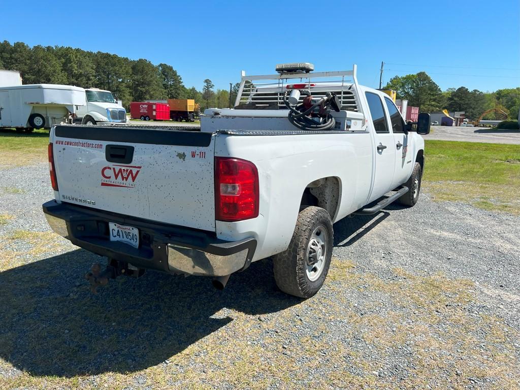 2011 CHEVROLET 2500 HD TRUCK, 392,559 Miles,  CREW CAB, 2WD, GAS, AUTO, S#