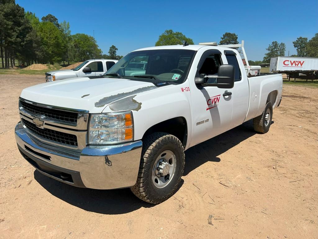 2009 CHEVROLET 2500 HD TRUCK, 293,559 Miles,  QUAD/EXT CAB, 2WD, DURAMAX DI