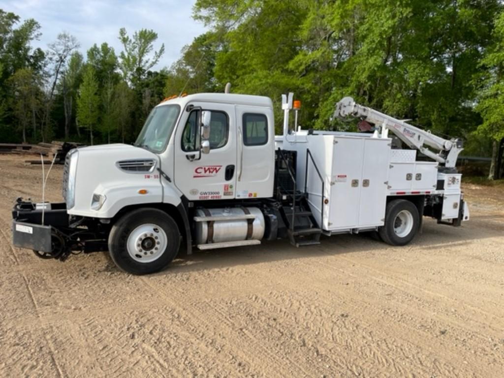 2016 FREIGHTLINER 108SD WELDING TRUCK, Approx 115,000 Miles,  CUMMINS, 8LL,