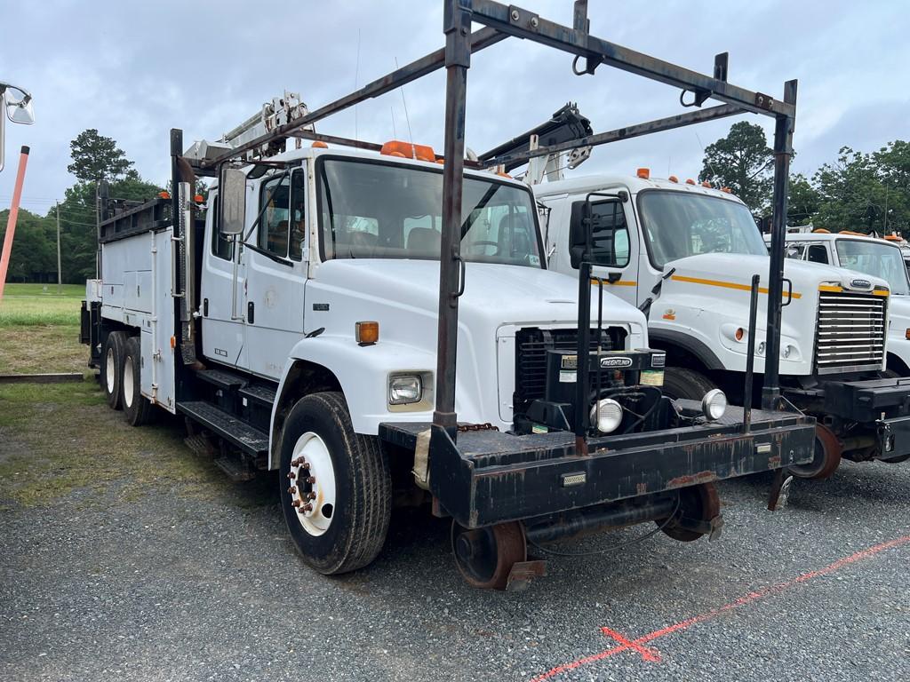 2000 FREIGHTLINER BRIDGE TRUCK, 42,543 miles,  HYRAIL S# 1FVXJJBB7YHF23682