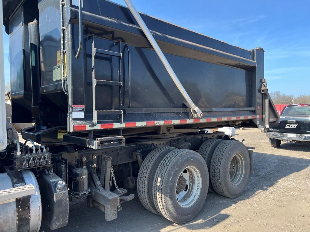 2017 WESTERN STAR 4700 ROTARY DUMP TRUCK,  DMF HIRAIL, L9 ENG, 10 SPEED/8LL