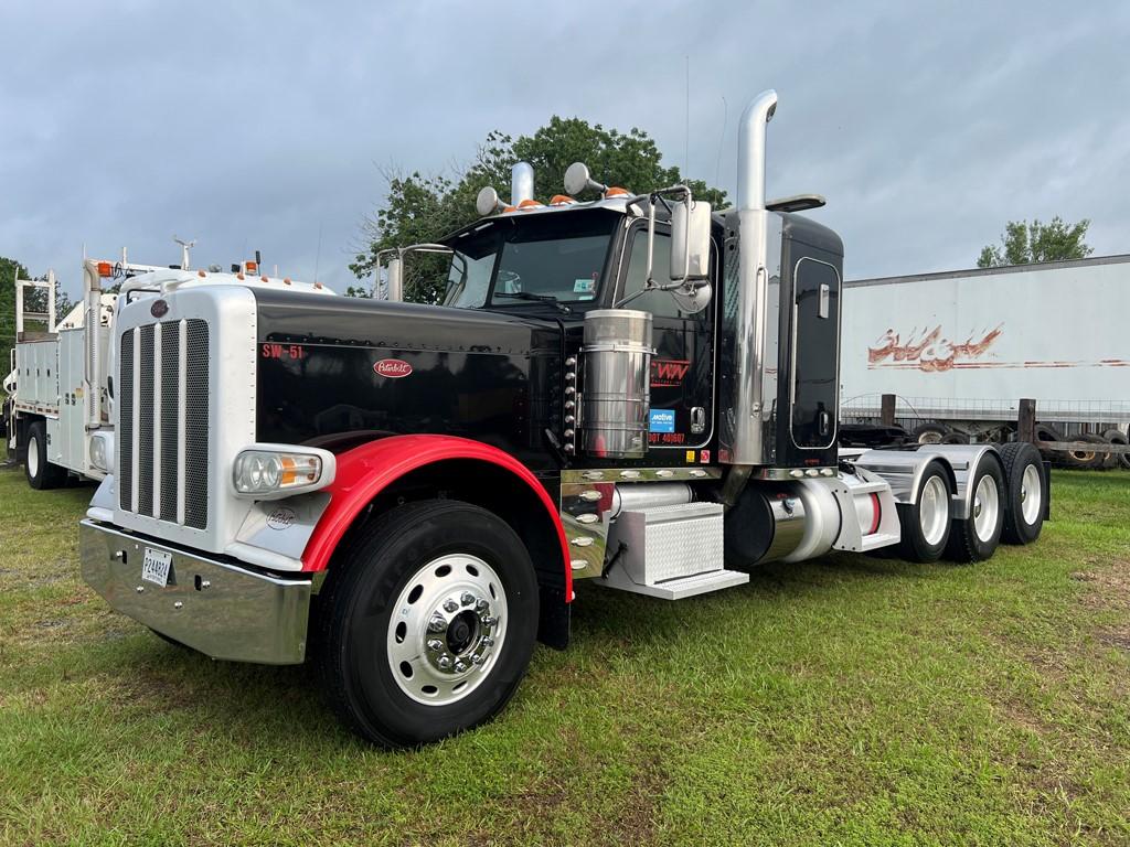 2017 PETERBILT 389 TRUCK TRACTOR,  HEAVY HAUL, SMALL FLATTOP SLEEPER, 4 AXL