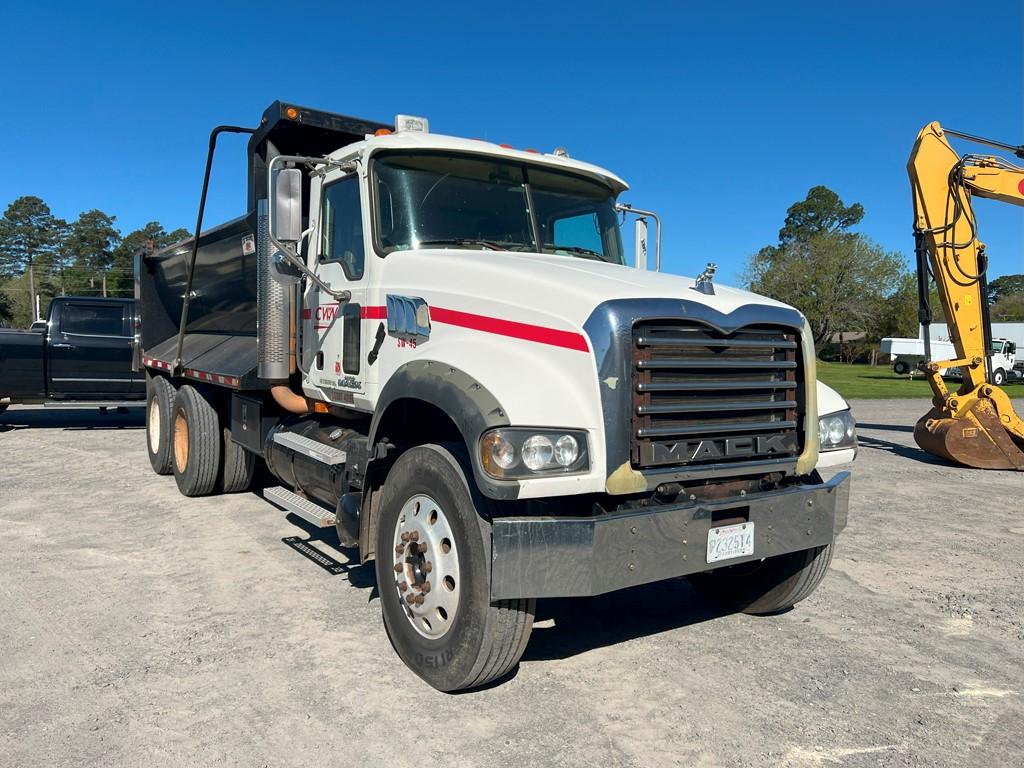 2007 MACK CTP713 GRANITE DUMP TRUCK, 712,110 Miles,  MACK MP7-405 ENG, ALLI