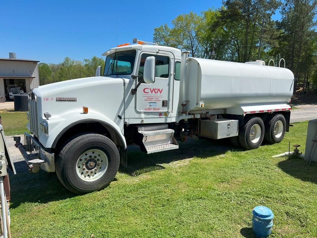 1999 KENWORTH W9000B WATER TRUCK, 211,309 Miles,  4,000 GALS WATER TRUCK W/