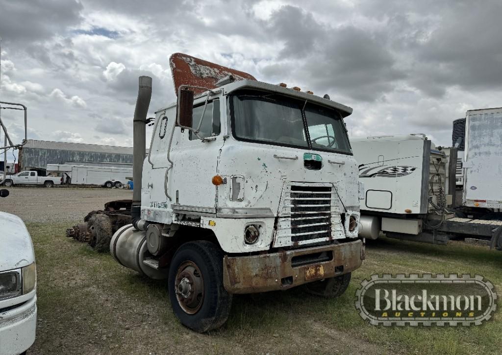 INTERNATIONAL TRANS STAR II TRUCK TRACTOR,  COE, SLEEPER, NO ENGINE, NO TRA