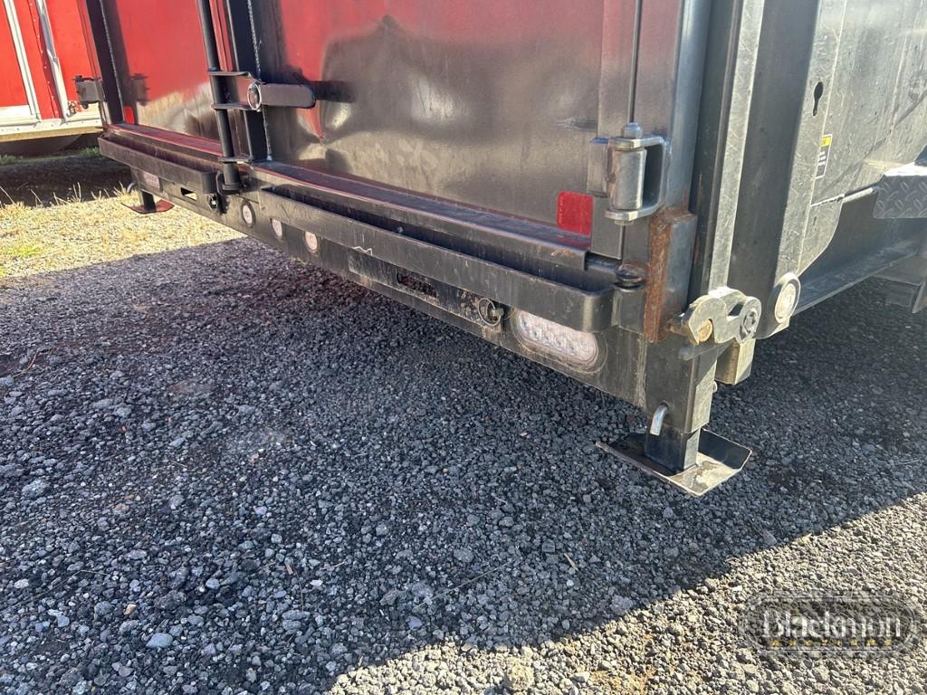 2023 MAXX-D GOOSENECK HYDRAULIC DUMP TRAILER,  8,000 LB AXLES, TANDEM AXLE,