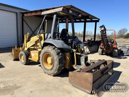 2004 CASE 570 LXT SKIP LOADER TRACTOR, 3761+ hrs  **TURNS OVER WITH JUMP BU