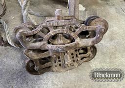 ANTIQUE HAY BALE LIFTER & PIVOTS