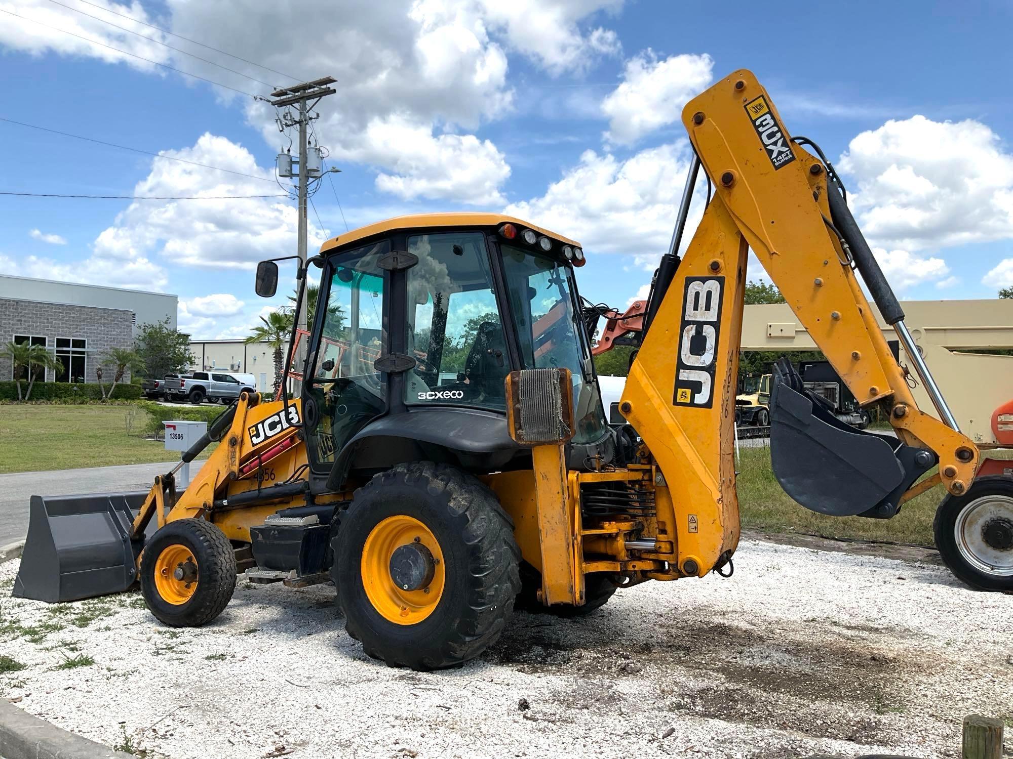 JCB 3CX 14M4CM BACKHOE LOADER, DIESEL ,14FT EXTENDAHOE, BUCKET APPROX 92in WIDE, OUTRIGGERS, RUNS &