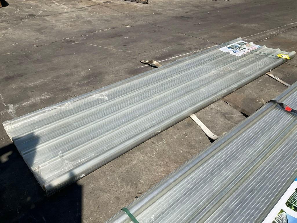 UNUSED POLYCARBONATE ROOF PANELS CLEAR, APPROX 35.43IN x 11.81FT, APPROX 30 PIECES ( PLEASE NOTE