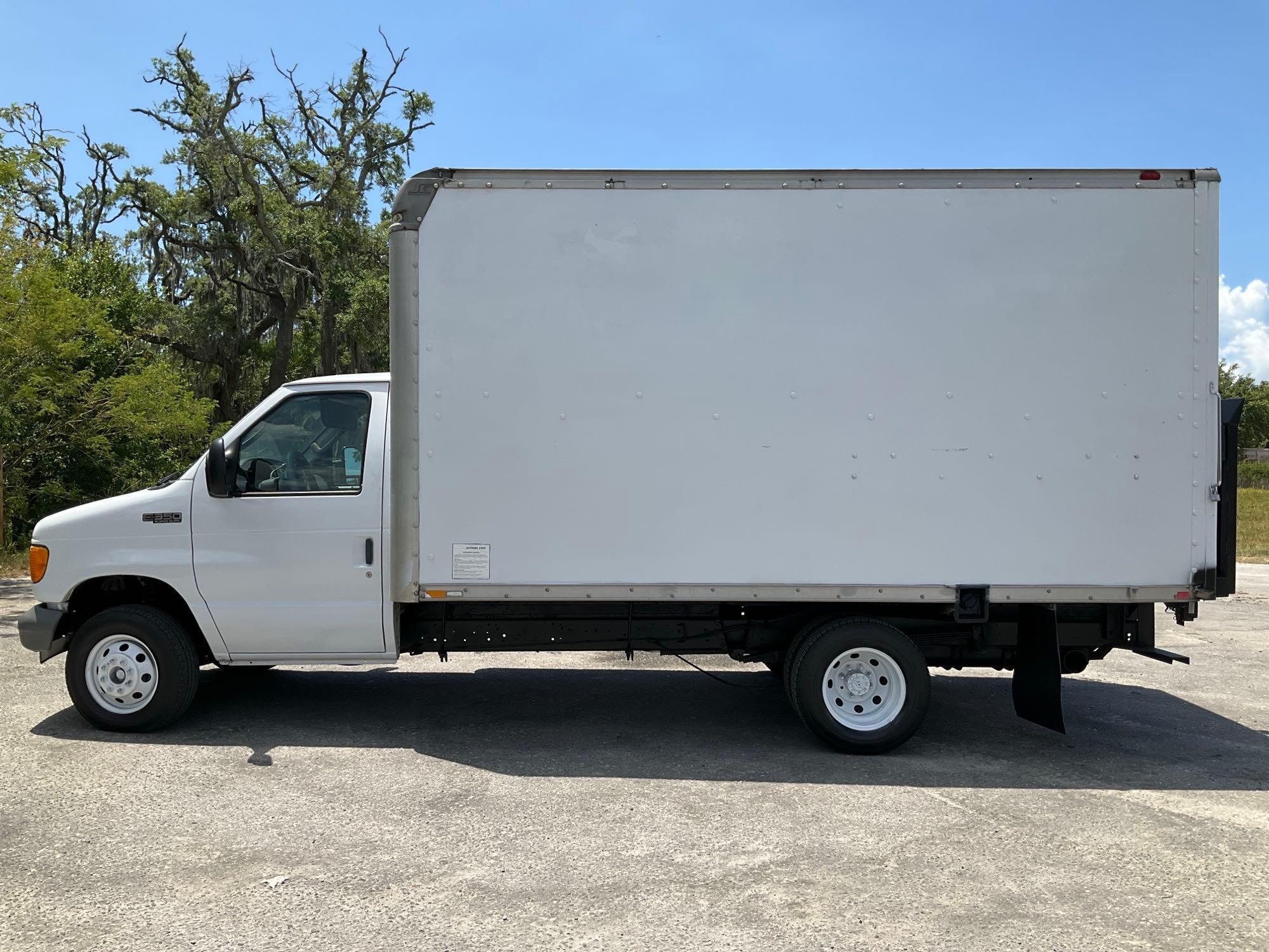 2003 FORD E-SERIES E350 CUTAWAY VAN, GAS AUTOMATIC, GVWR 11500LBS, LIFTGATE, ETRACKS, STORAGE...S...