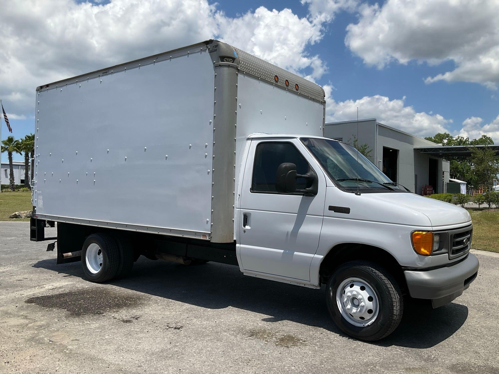 2003 FORD E-SERIES E350 CUTAWAY VAN, GAS AUTOMATIC, GVWR 11500LBS, LIFTGATE, ETRACKS, STORAGE...S...