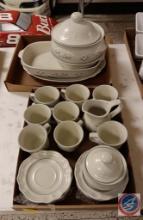 Pfaltzgraff dish set