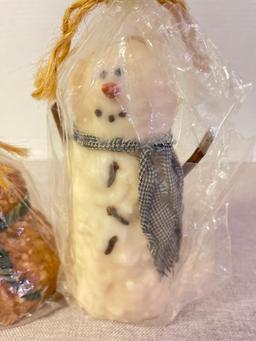 Group of 2 Country Snowman Candles