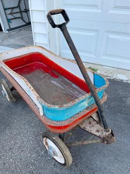 Vintage Radio Chief Wagon