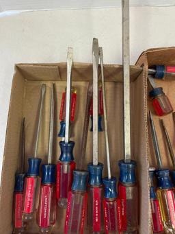 Large Group of Craftsman Flat Screwdrivers