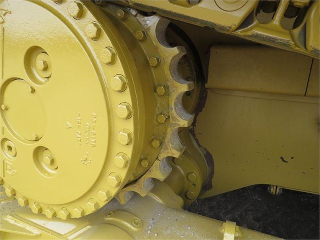 2011 CATERPILLAR D6T LGP