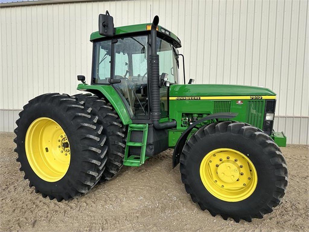 2002 JOHN DEERE 7510