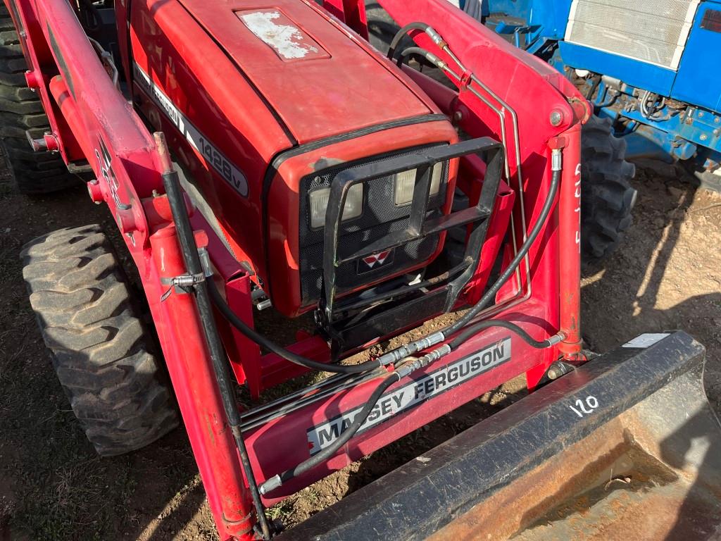 Massey Ferguson 1428V Tractor