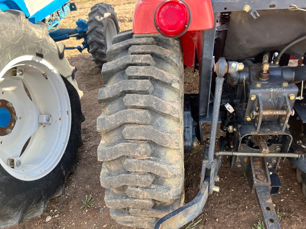 Massey Ferguson 1428V Tractor