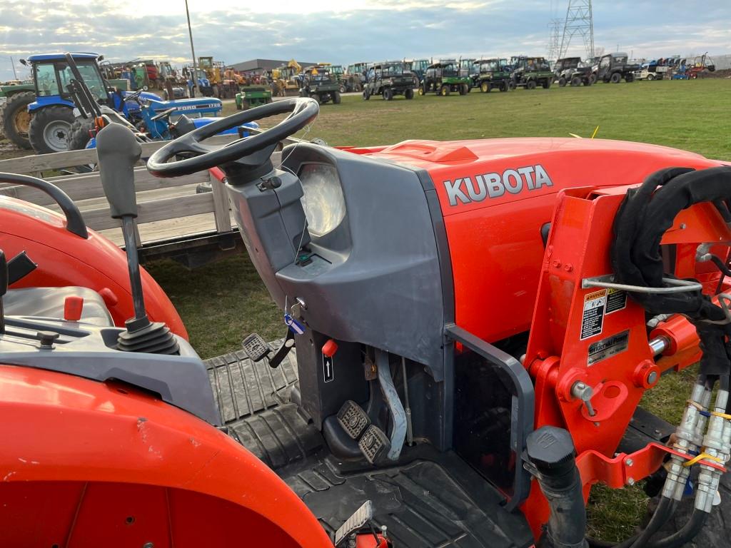 Kubota L5060 tractor