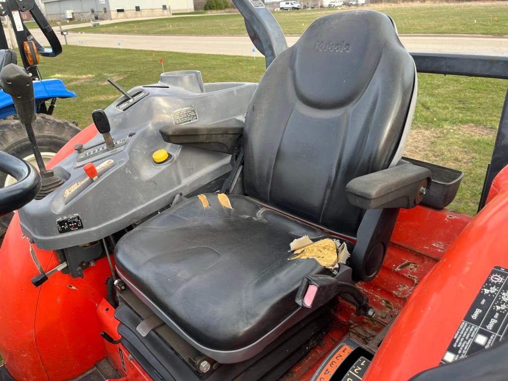 Kubota L5060 tractor